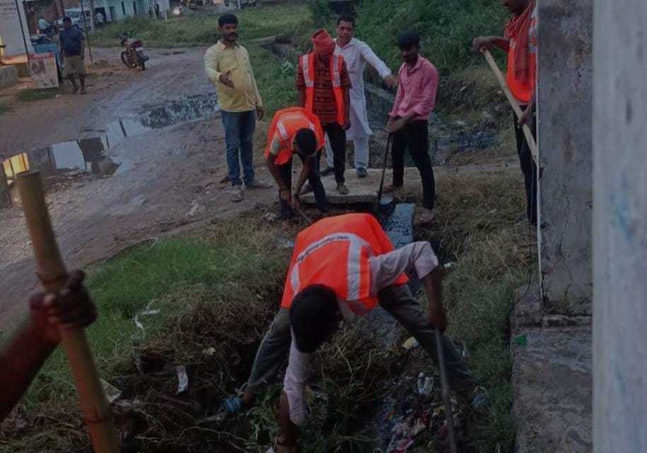 घंटो चला विशेष सफाई अभियान, सभी वार्डो को किया जाएगा साफ