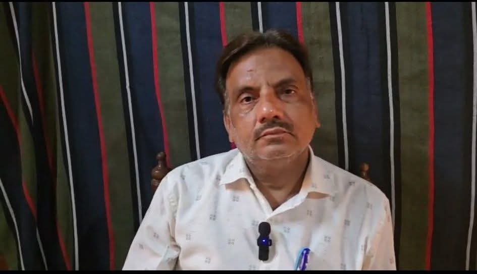 धार्मिक मंच पर सियासी कब्ज़े की जंग!